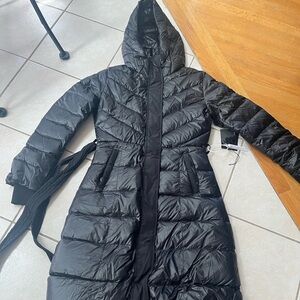 Mackage Calina Lustrous Water Repellent Down Coat Large - New with tags